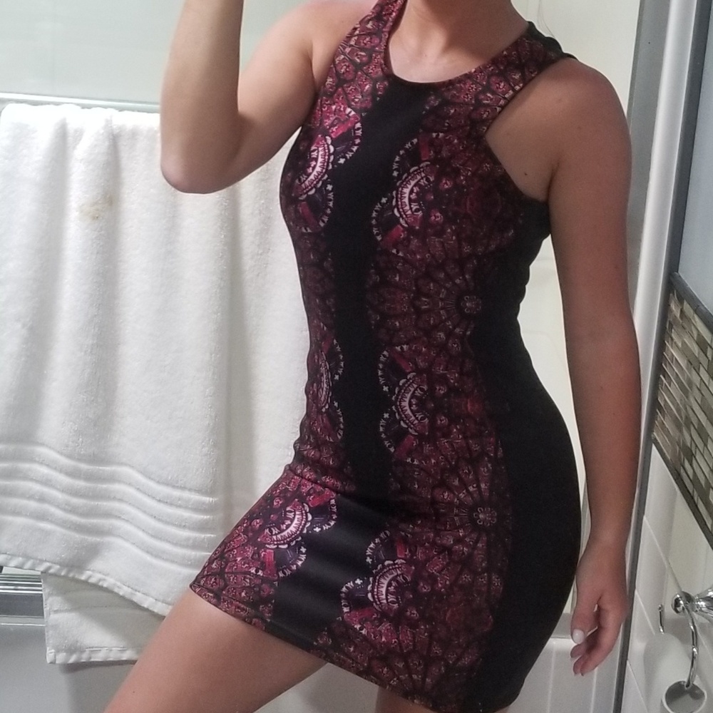 Printed form fitting dress
